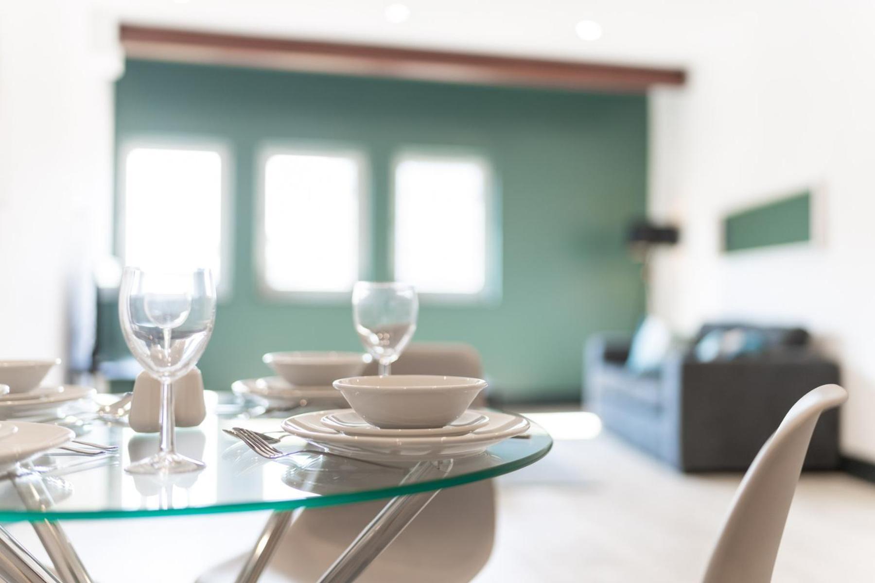 The Kingsway- 2 Bedroom Central Swansea Apartments By Stayright Exterior foto